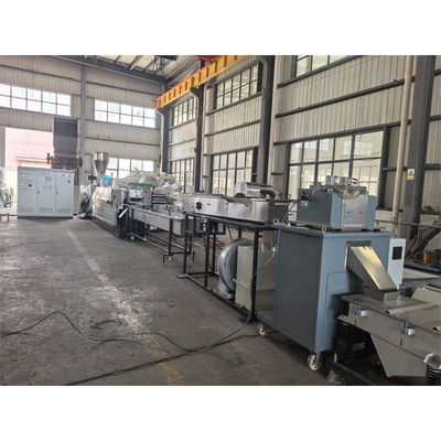 kaufen Revolutionäre elektrische Platte HDPE-Flocken / starre Materialien Recycling- und Granulationsmaschine mit Kraftkühlung online manufacture