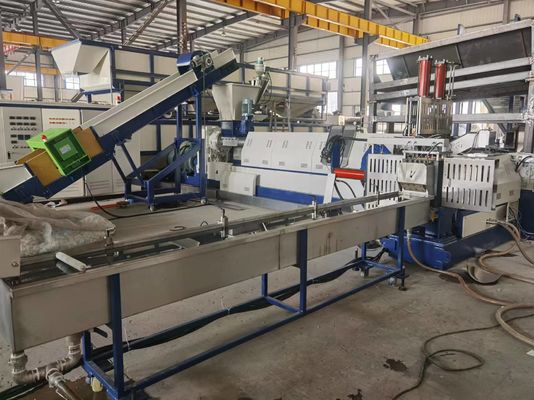 Zwei-Stufen-Ein-Schraub-Extrusionsmaschine LDPE-Plastikfolie-Pelletiermaschine 500 - 1200 kg/h
